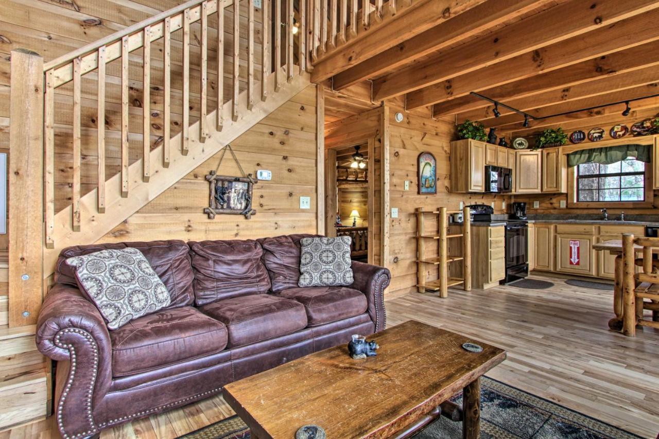 Sevierville Sanctuary Hot Tub, Pool Table And Deck! エクステリア 写真