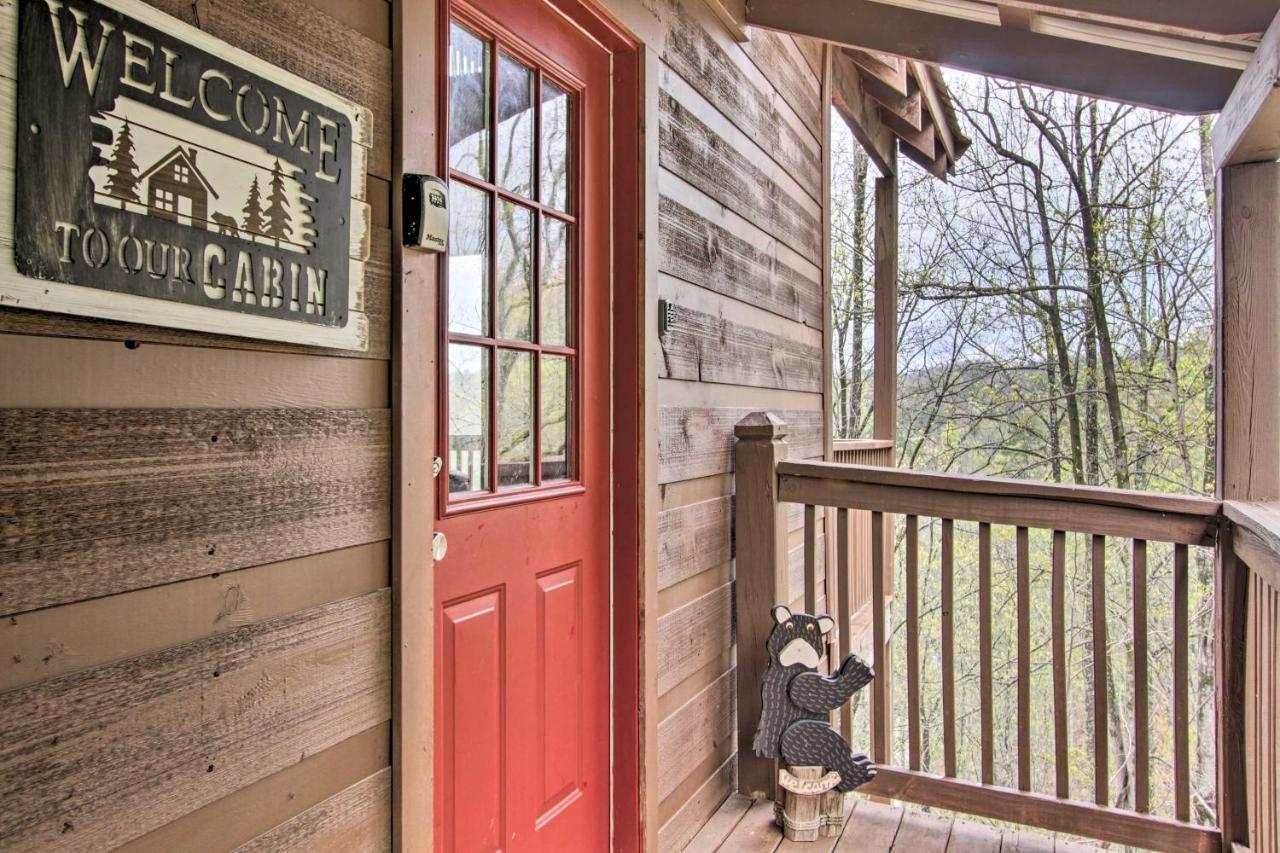 Sevierville Sanctuary Hot Tub, Pool Table And Deck! エクステリア 写真