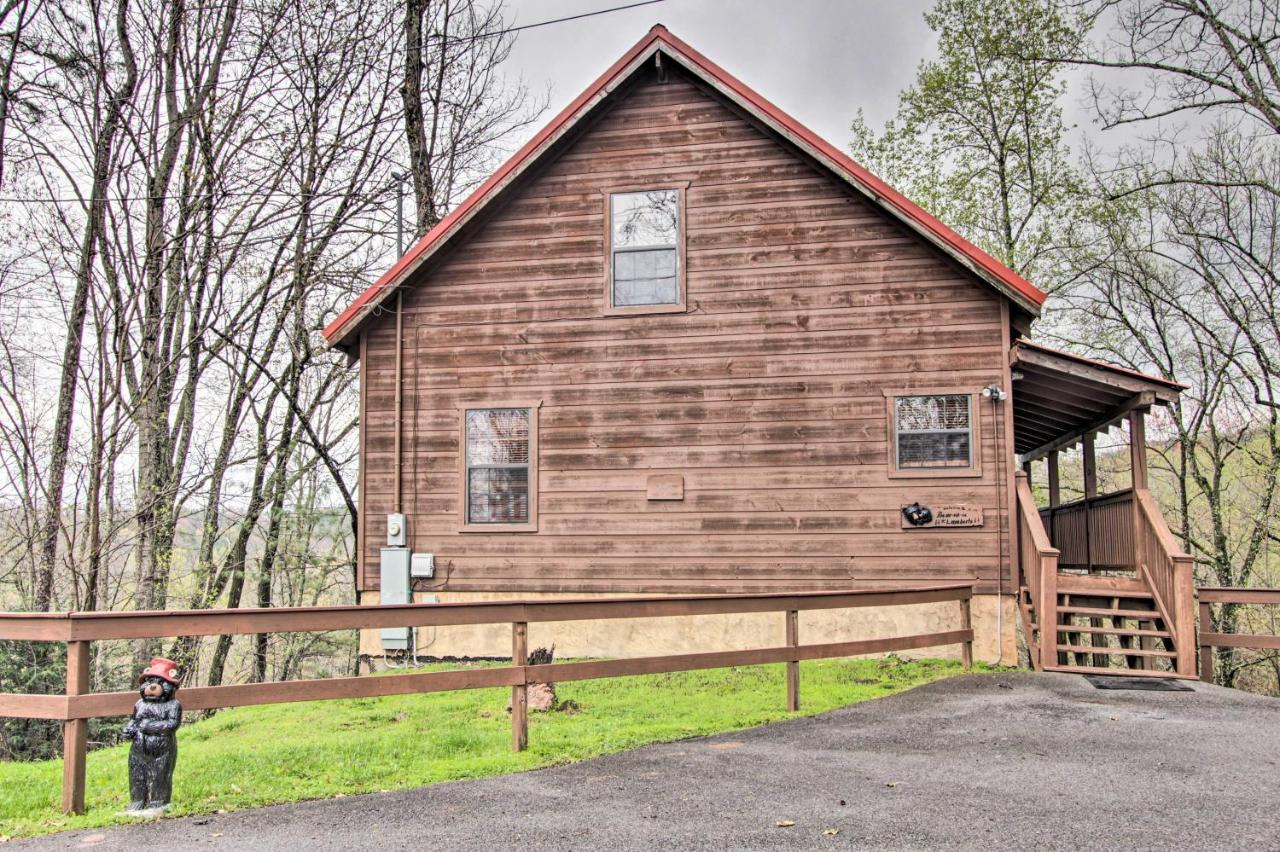 Sevierville Sanctuary Hot Tub, Pool Table And Deck! エクステリア 写真